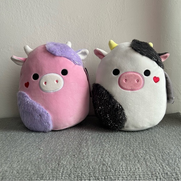Connor Select Series Valentine’s Day Cow 8” Squishmallow - Picture 5 of 5